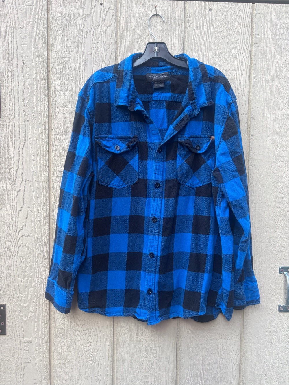 Men's Blue and Black Check Flannel Button-Down Shirt